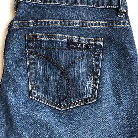 Distressed Bootcut Jeans - Picture 9 of 10